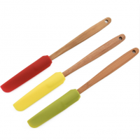 Silicone Spatula Long Wooden Handle Scraping Butter Cream Spatula Baking Mixer Kitchen Tool